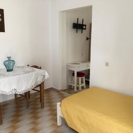 Loula'S Apartments Гувия Екстериор снимка
