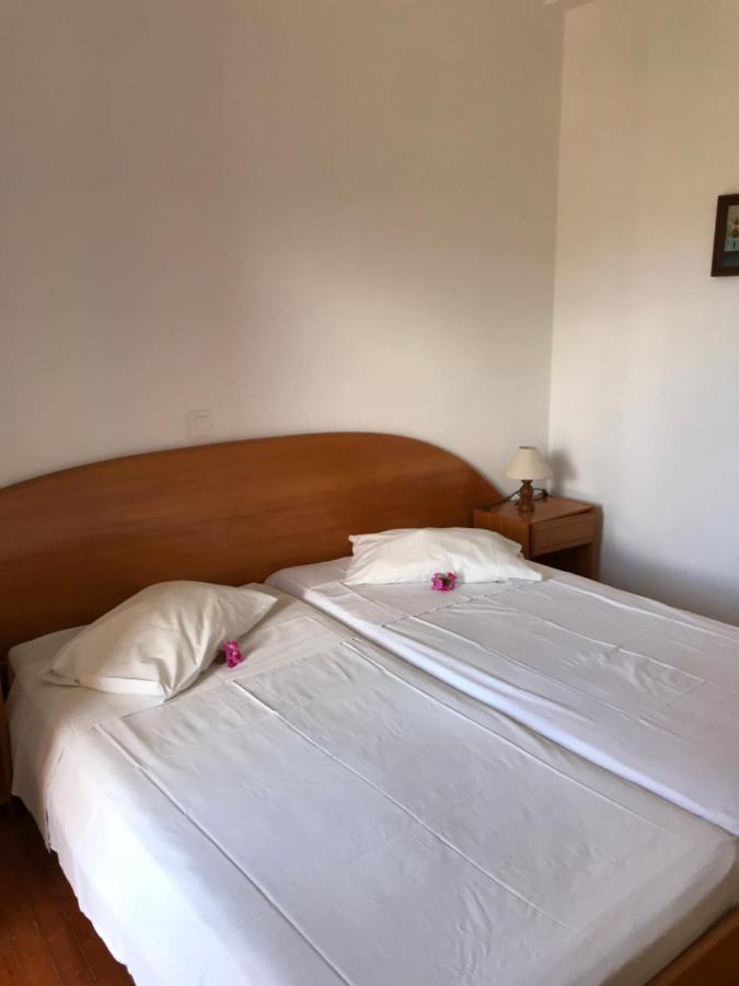 Loula'S Apartments Гувия Екстериор снимка