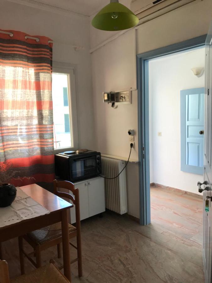Loula'S Apartments Гувия Екстериор снимка