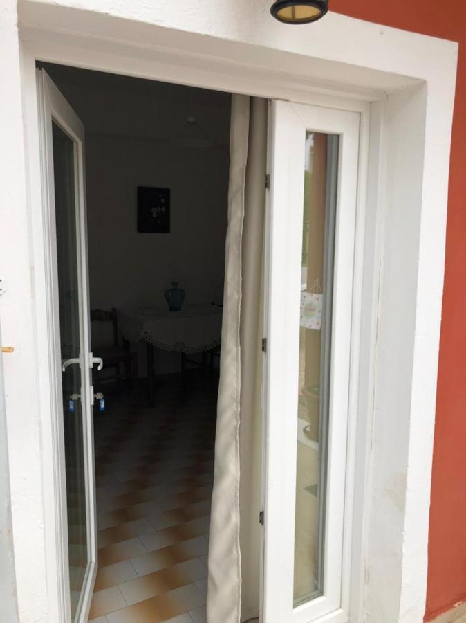 Loula'S Apartments Гувия Екстериор снимка